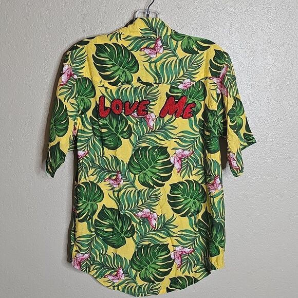 NWOT Sandrine Rose XS "Love Me"Tropical Print Yellow Snap Front Top Short Sleeve - Picture 1 of 8